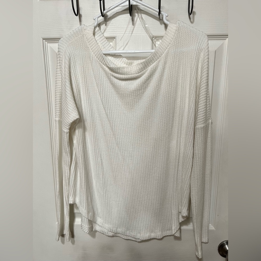 Aeropostale white sweater